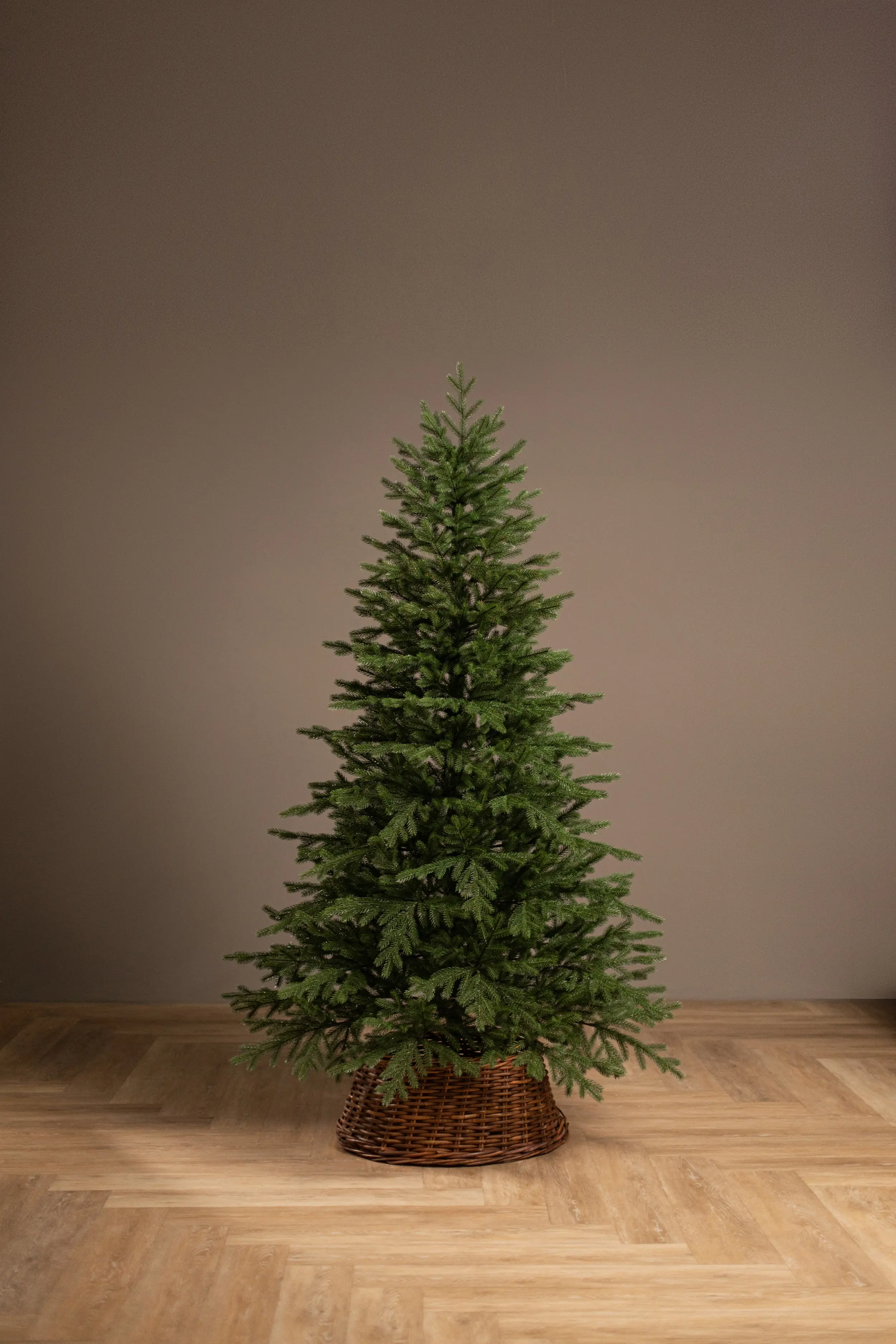 Изображение товара Ель новогодняя искусственная Max Christmas Уральская 150 см