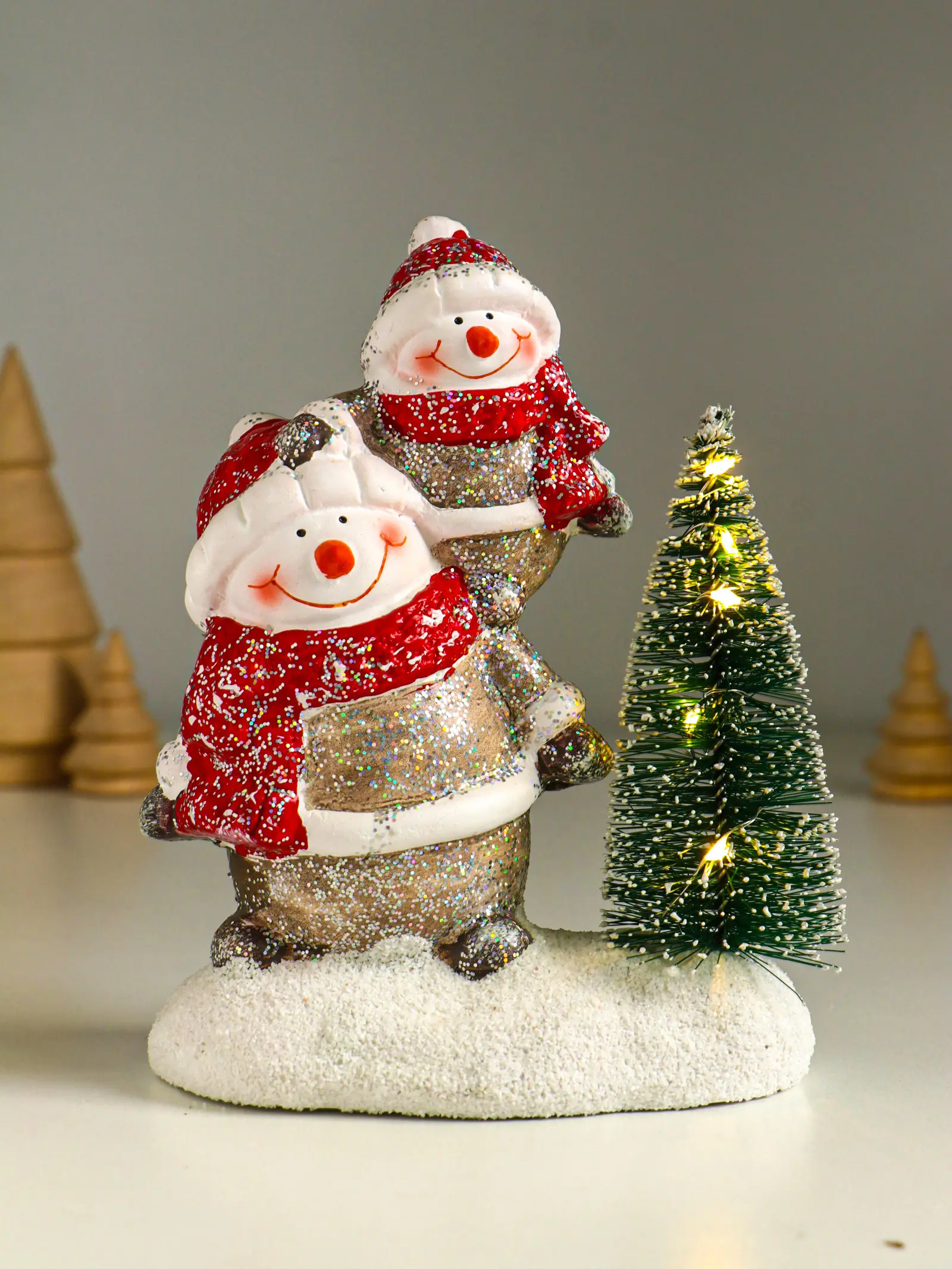 Изображение товара Электрическая светящаяся фигура Сима-Ленд 10876067 Два снеговичка у елочки 12x7.5x15.5 см