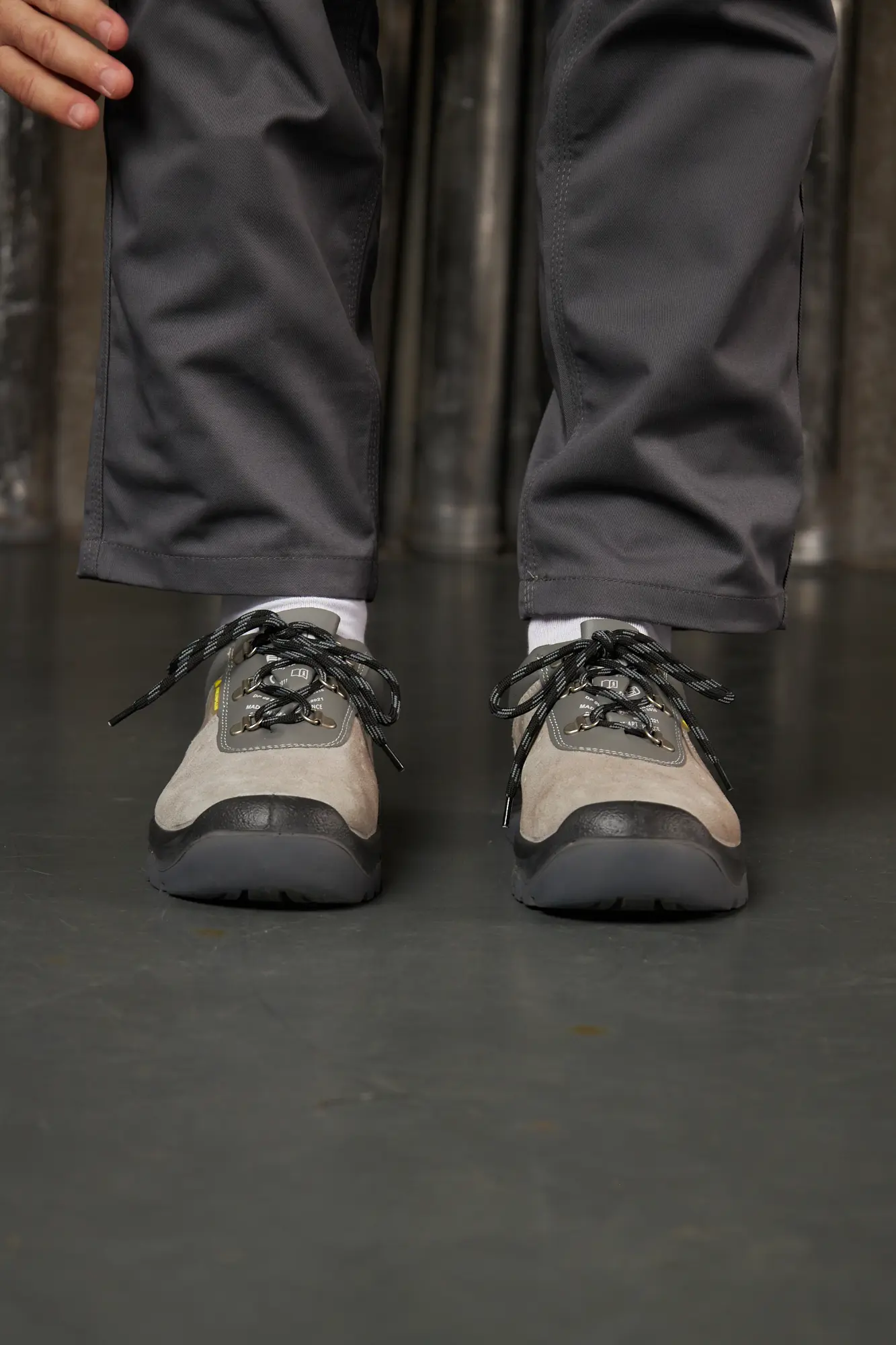 Изображение товара Полуботинки защитные Delta Plus FEN4PGR37, кожа, цвет серый, размер 37