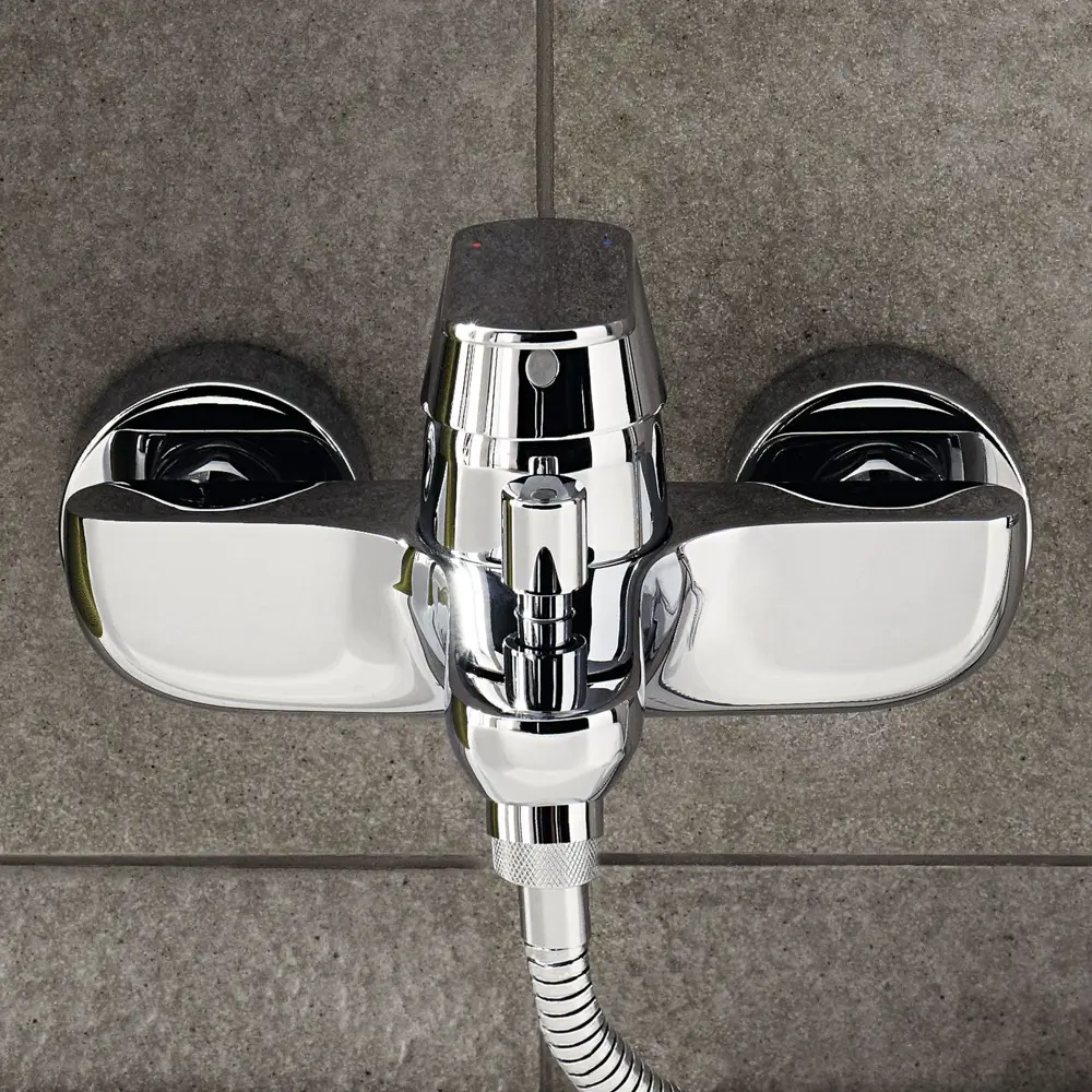 Фото 8 Смеситель для ванны Grohe Eurosmart Cosmo 32831000 однорычажный цвет хром глянцевый Фото 8 Смеситель для ванны Grohe Eurosmart Cosmo 32831000 однорычажный цвет хром глянцевый