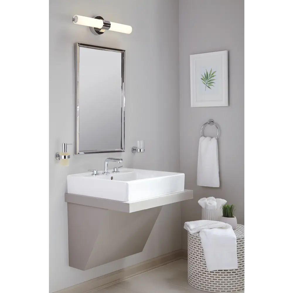 Фото 4 Дозатор подвесной для жидкого мыла Grohe Essential 40448001 Фото 4 Дозатор подвесной для жидкого мыла Grohe Essential 40448001