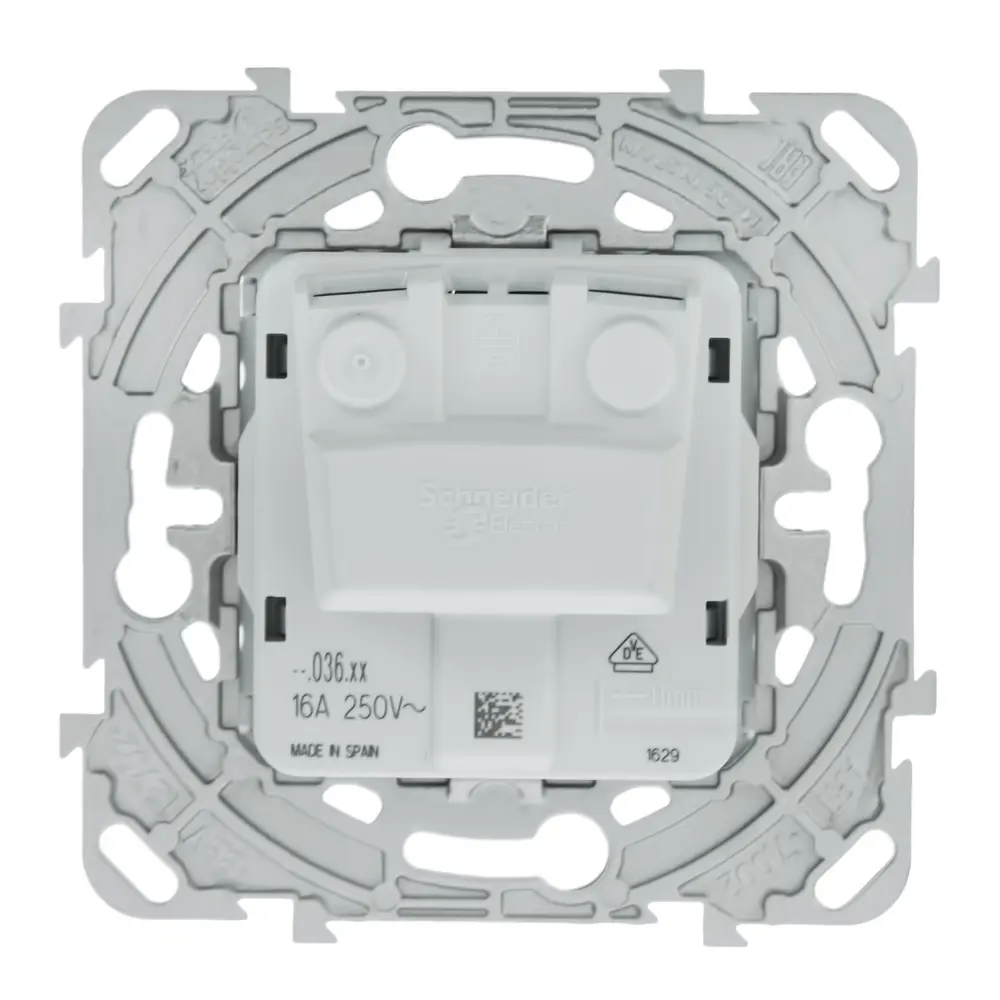 Фото 4 Розетка встраиваемая Systeme Electric Unica с заземлением, цвет белый Фото 4 Розетка встраиваемая Systeme Electric Unica с заземлением, цвет белый