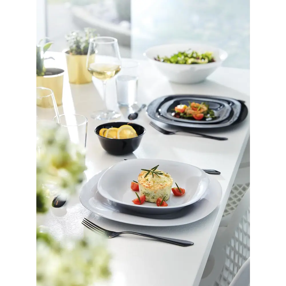 Фото 5 Тарелка десертная Luminarc Carine Black Г8509, 19 см Фото 5 Тарелка десертная Luminarc Carine Black Г8509, 19 см
