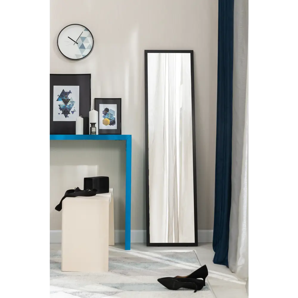 Фото 6 Краска для стен и потолков Dulux Classic Colour база BW 1 л Фото 6 Краска для стен и потолков Dulux Classic Colour база BW 1 л