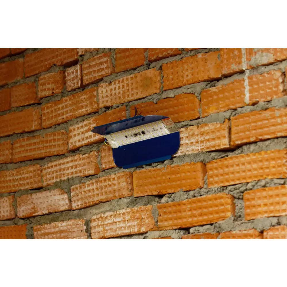 Фото 2 Прожектор промышленный светодиодный GLANZEN RPD-0001-50 50 Вт 6500К IP65 цвет серый серебристый Фото 2 Прожектор промышленный светодиодный GLANZEN RPD-0001-50 50 Вт 6500К IP65 цвет серый серебристый