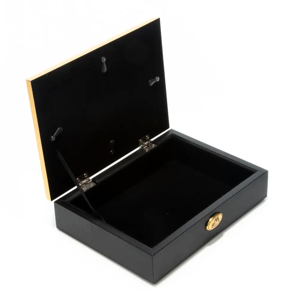 Фото 4 Шкатулка-фоторамка ювелирная Moretto 18x5x13 см цвет черный/золотой Фото 4 Шкатулка-фоторамка ювелирная Moretto 18x5x13 см цвет черный/золотой