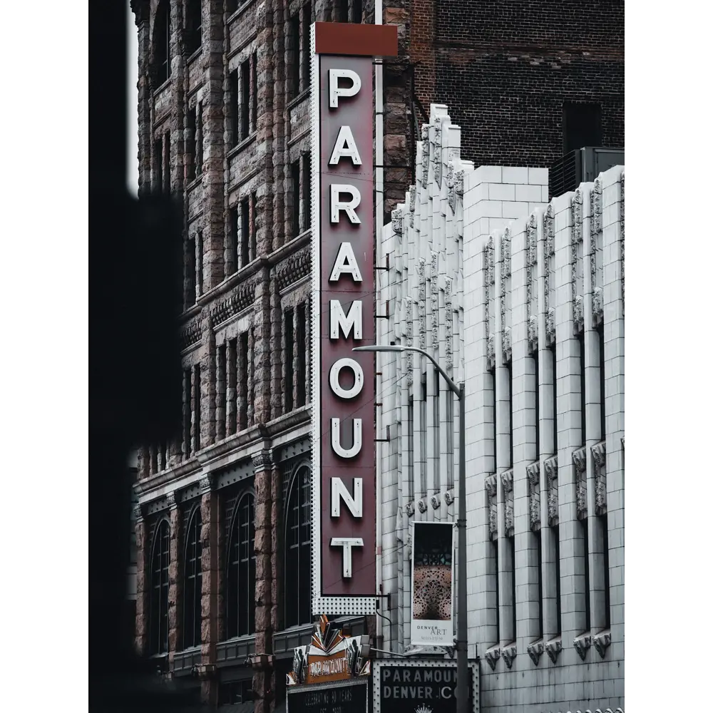 Фото Картина на стекле "Paramount" 60x80 см Фото Картина на стекле "Paramount" 60x80 см