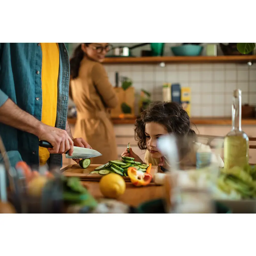 Фото 3 Кухонный нож Fiskars 221330 19.9 см цвет черный Фото 3 Кухонный нож Fiskars 221330 19.9 см цвет черный