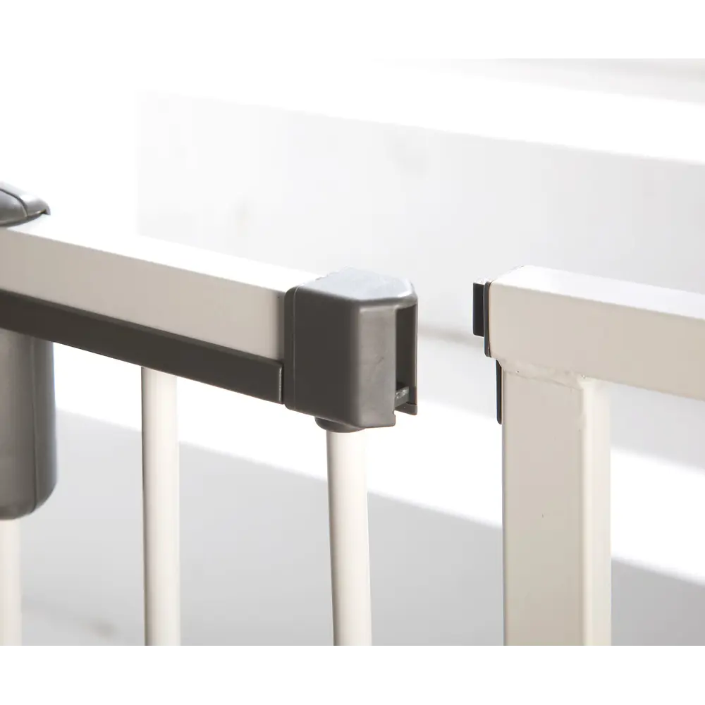 Фото 4 Ворота безопасности Geuther Easylock 84-92,5, белый Фото 4 Ворота безопасности Geuther Easylock 84-92,5, белый