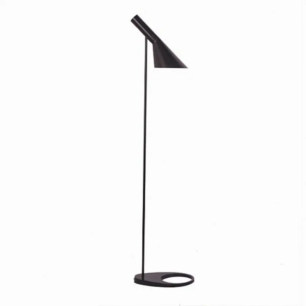 Фото Торшер Kink Light Сеул цвет чёрный Фото Торшер Kink Light Сеул цвет чёрный