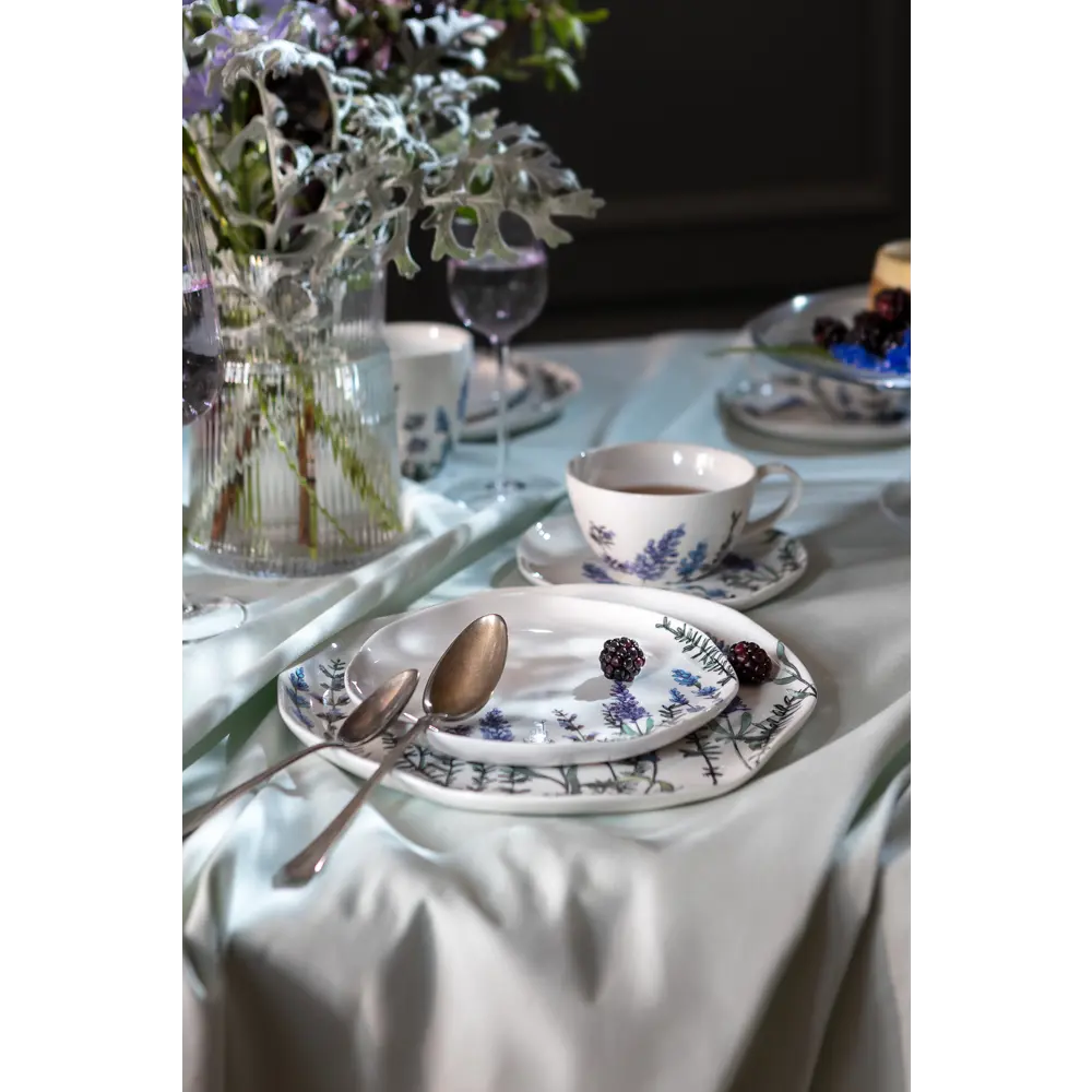 Фото 8 Тарелка круглая 26 см LIBERTY JONES Floral фарфор белый Фото 8 Тарелка круглая 26 см LIBERTY JONES Floral фарфор белый