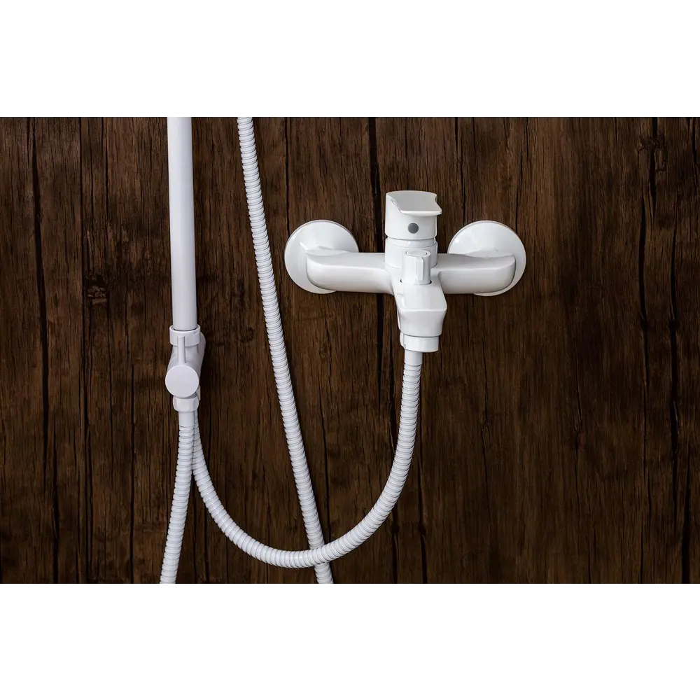 Фото 4 Душевая стойка Orange Aristo M19-944w смеситель с изливом, белый Фото 4 Душевая стойка Orange Aristo M19-944w смеситель с изливом, белый