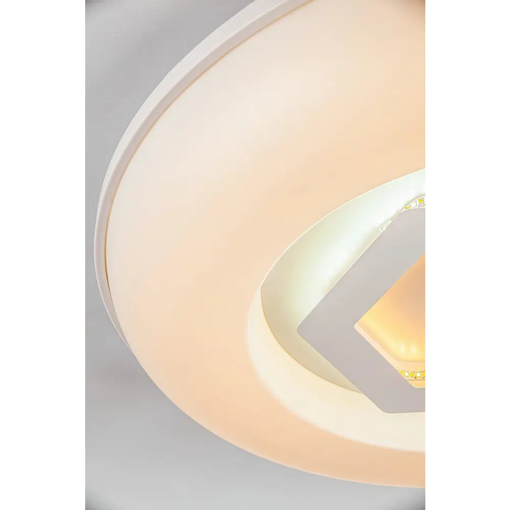 Фото 4 Люстра потолочная светодиодная ESCADA 10254/S LED с пультом управления 24 м² теплый белый свет цвет белый Фото 4 Люстра потолочная светодиодная ESCADA 10254/S LED с пультом управления 24 м² теплый белый свет цвет белый