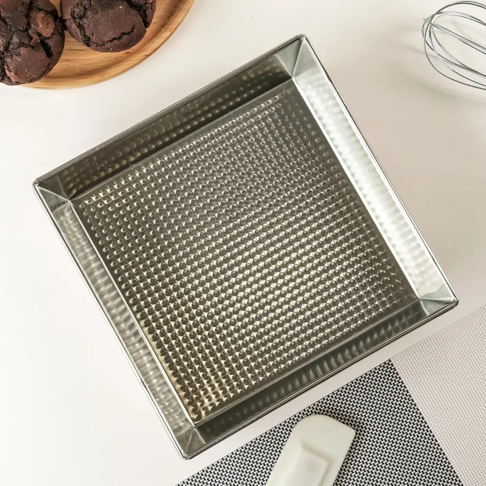 Фото 2 Форма для выпечки Доляна «Квадрат.Розарий» 24×6 см