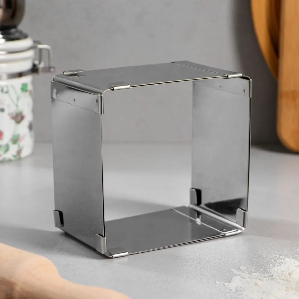 Фото Форма для выпечки с регулировкой размера "Квадратная" H-6.5 см 10x10 - 18x18 см