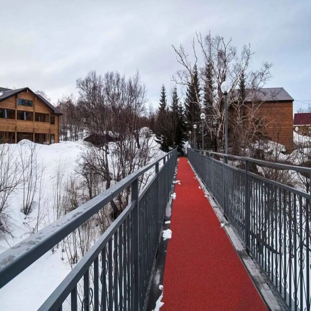 Фото 4 Коврик придверный грязезащитный Ako Safety Mat цвет красный 70x120 см Фото 4 Коврик придверный грязезащитный Ako Safety Mat цвет красный 70x120 см