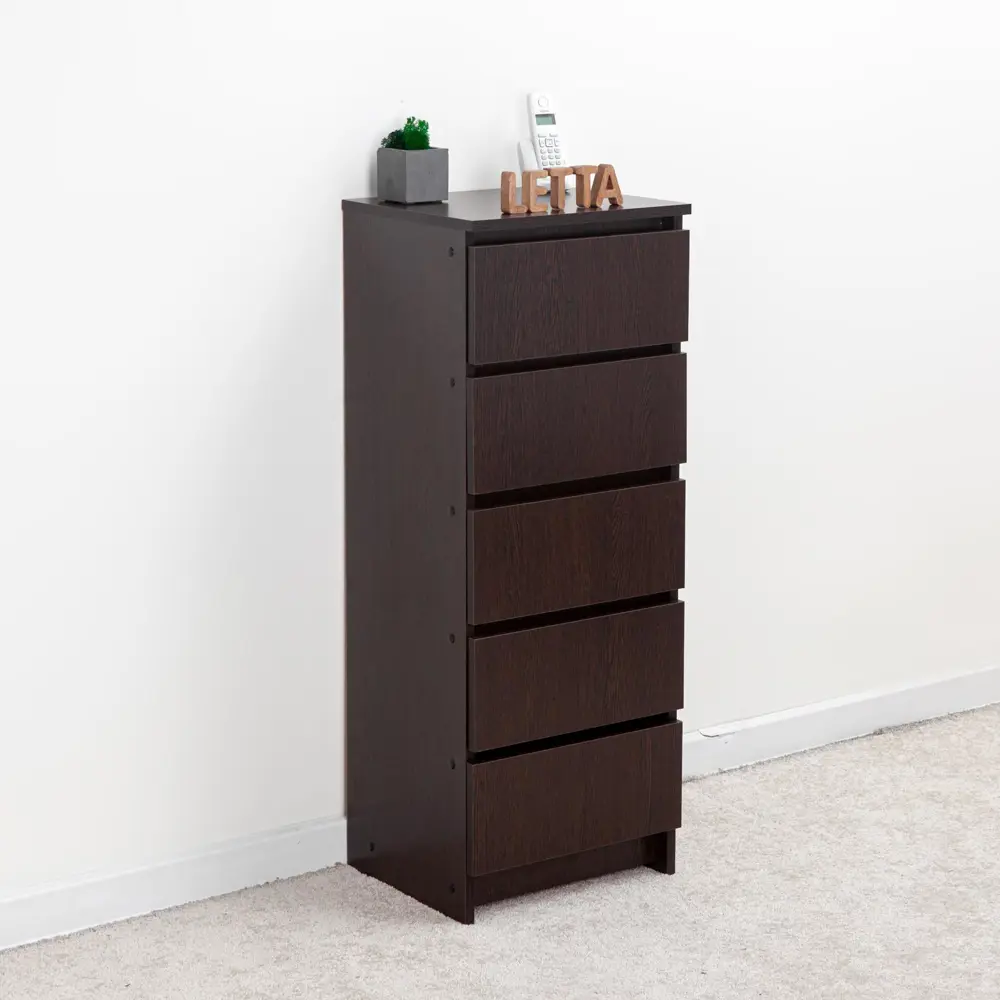 Фото 6 Комод Letta 40x105.9x35.4 см 5 ящиков ЛДСП цвет темно-коричневый 3025 Фото 6 Комод Letta 40x105.9x35.4 см 5 ящиков ЛДСП цвет темно-коричневый 3025