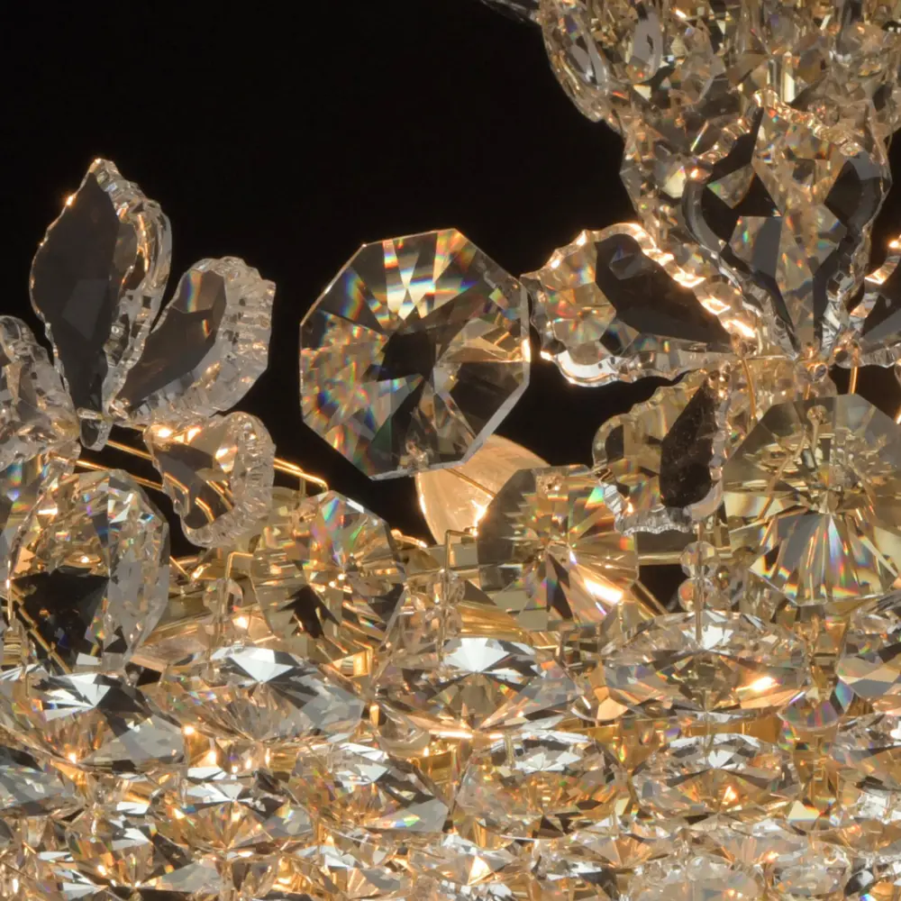 Фото 4 Светильник потолочный MW Лаура 8 ламп 16 м² цвет золотой Фото 4 Светильник потолочный MW Лаура 8 ламп 16 м² цвет золотой