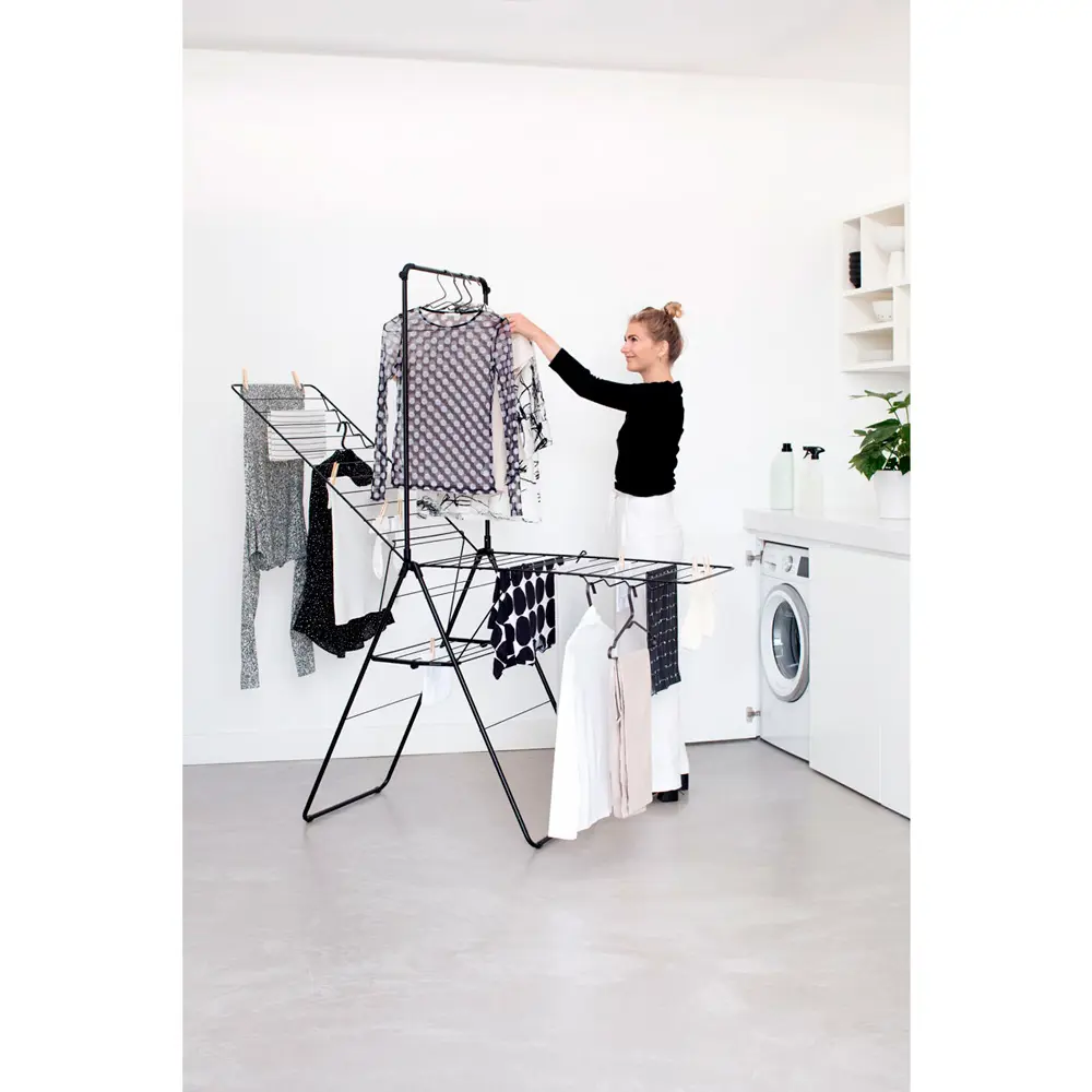 Фото 3 Сушилка для белья Brabantia "HangOn" напольная 25м 403521 Фото 3 Сушилка для белья Brabantia "HangOn" напольная 25м 403521