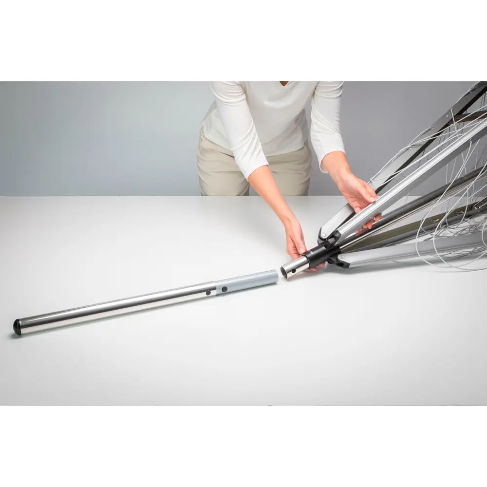 Фото 5 Сушилка для белья Brabantia "Essential SplitPole" серый металлик 40м 146343 Фото 5 Сушилка для белья Brabantia "Essential SplitPole" серый металлик 40м 146343