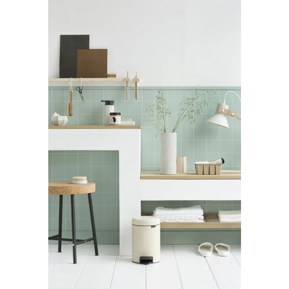 Фото 5 Ведро мусорное Brabantia NewIcon 113000 3л цвет бежевый Фото 5 Ведро мусорное Brabantia NewIcon 113000 3л цвет бежевый