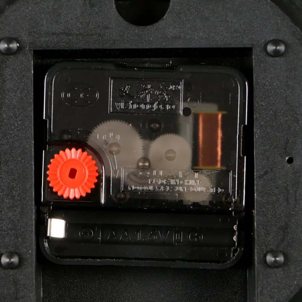 Фото 3 Часы настенные Simaland Классика "Доротеа" плавный ход d=17 см 19x19 см Фото 3 Часы настенные Simaland Классика "Доротеа" плавный ход d=17 см 19x19 см