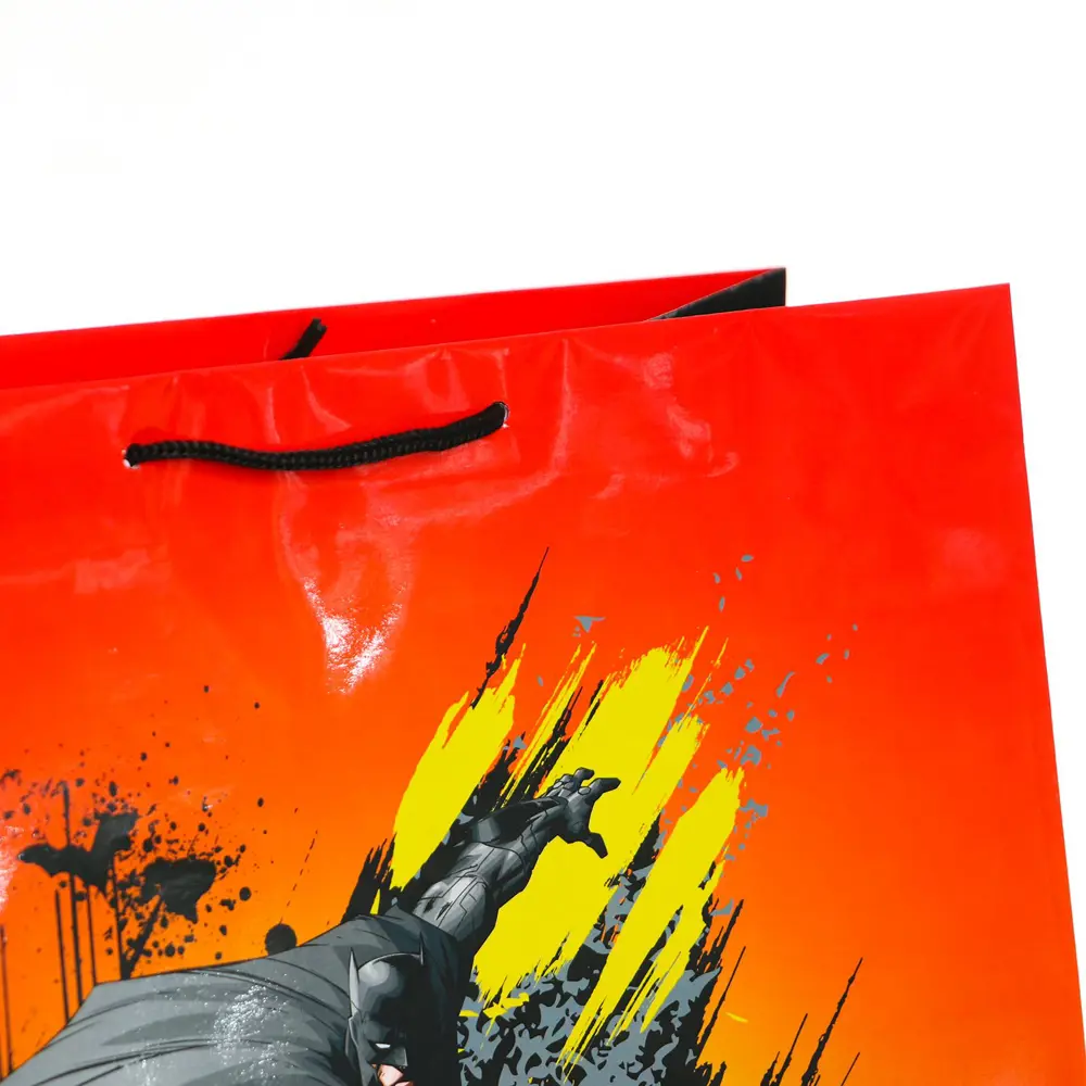 Фото 4 Пакет подарочный ND Play Batman 335x406x155 мм цвет оранжевый Фото 4 Пакет подарочный ND Play Batman 335x406x155 мм цвет оранжевый