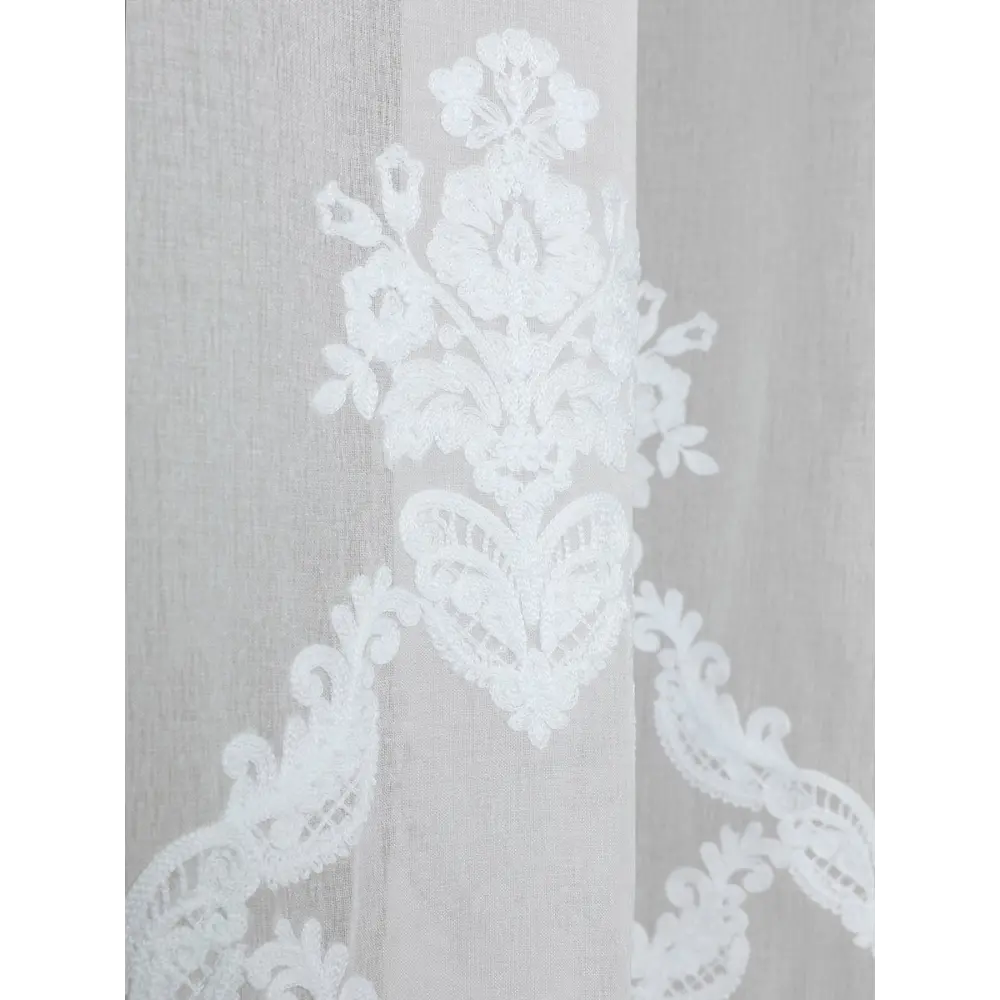 Фото 4 Тюль на шторной ленте для кухни Амали 300х260 см цвет белый Фото 4 Тюль на шторной ленте для кухни Амали 300х260 см цвет белый