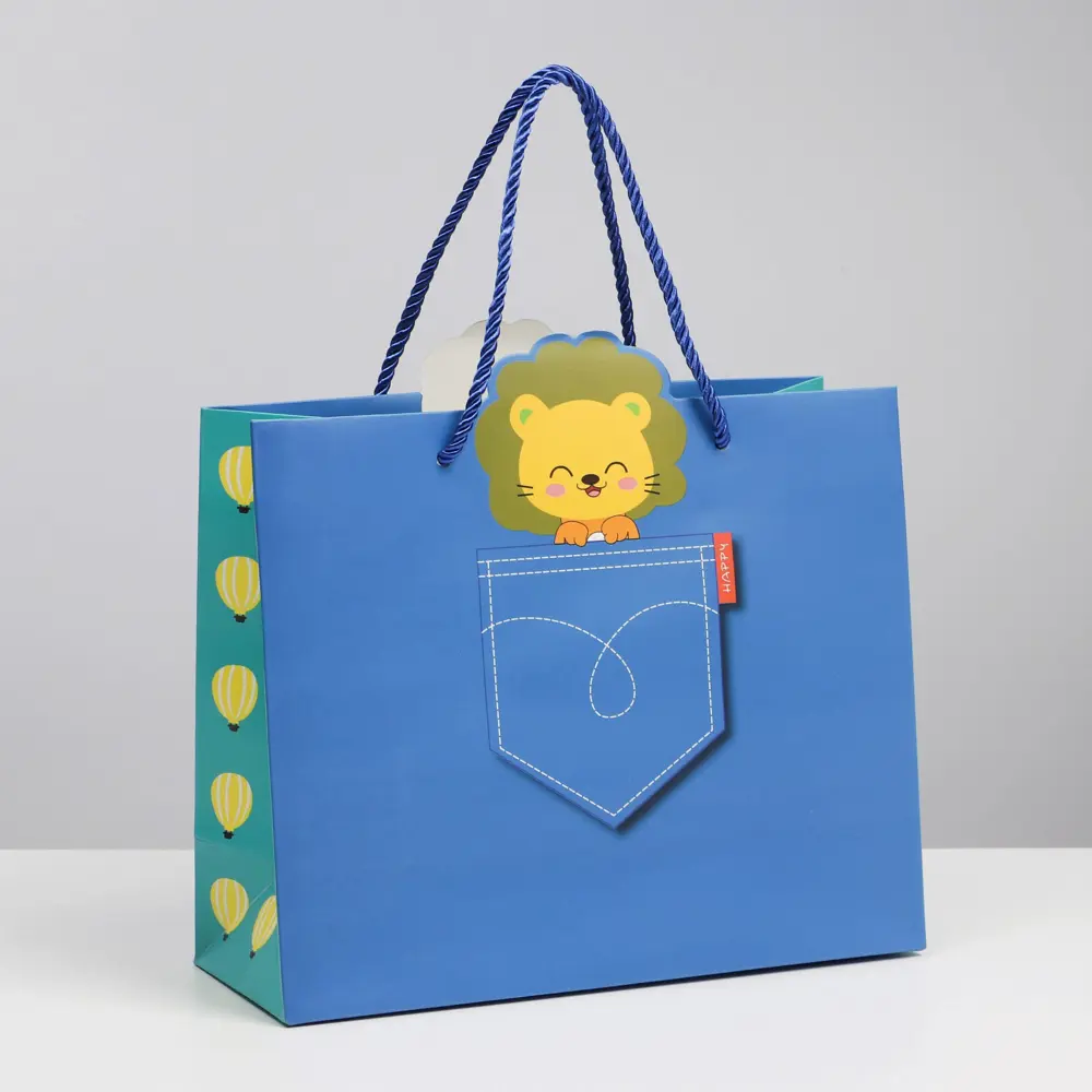 Фото Пакет «Львёнок в кармашке» 30х11х24 см