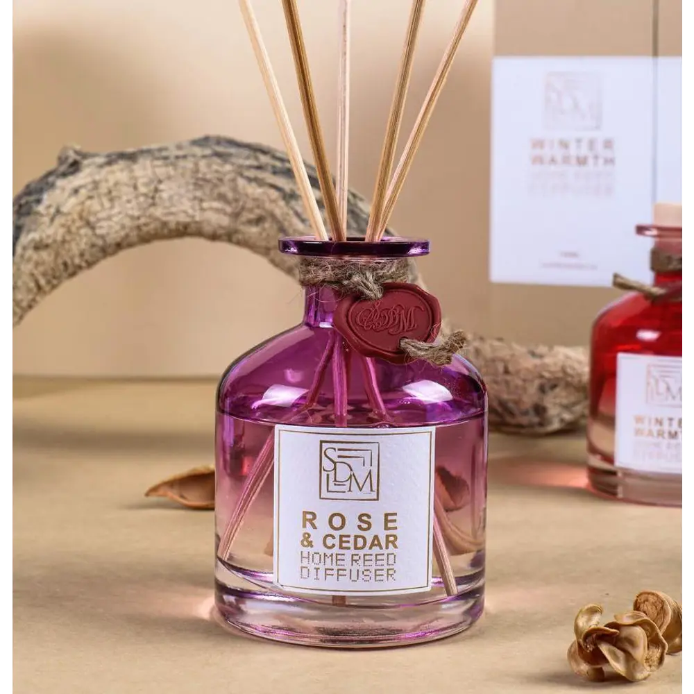 Фото Ароматический диффузор Sofi De MarkO Rose and Cedar 180 мл Фото Ароматический диффузор Sofi De MarkO Rose and Cedar 180 мл