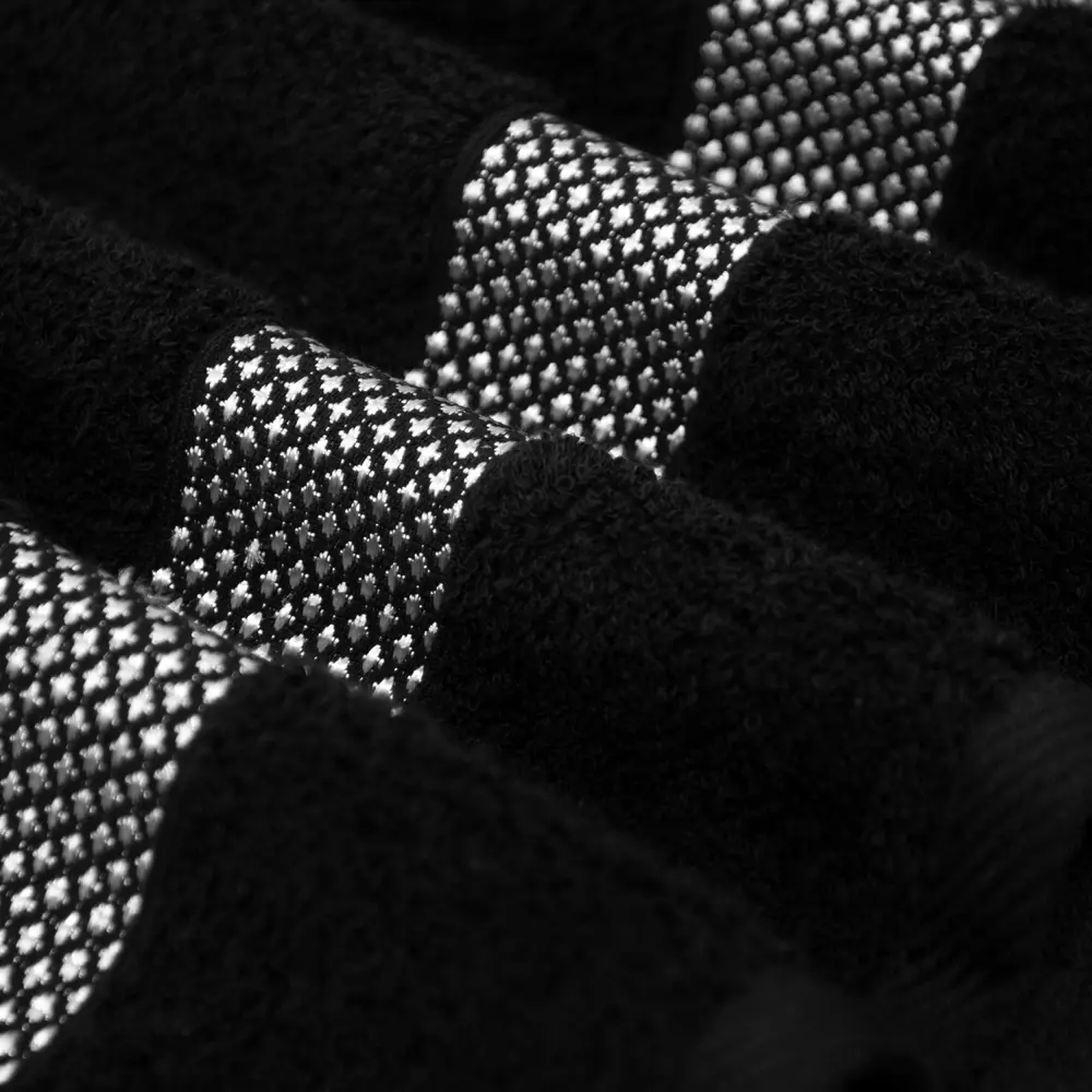 Фото 2 Набор из 4 полотенец Petek Crystal 50x80 см - 2 шт 70x130 см - 2 шт цвет бордовый черный янтарь Фото 2 Набор из 4 полотенец Petek Crystal 50x80 см - 2 шт 70x130 см - 2 шт цвет бордовый черный янтарь
