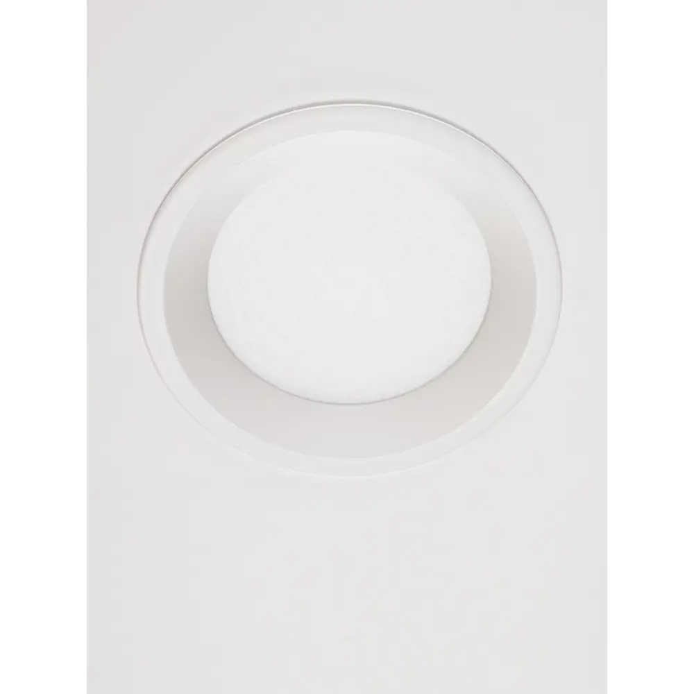 Фото 4 Светильник точечный светодиодный встраиваемый APL LED 3322.LDY9016/9W/6K нейтральный белый свет цвет белый Фото 4 Светильник точечный светодиодный встраиваемый APL LED 3322.LDY9016/9W/6K нейтральный белый свет цвет белый