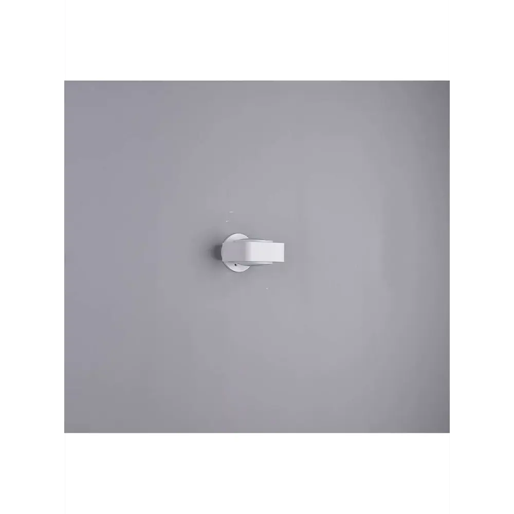Фото 5 Настенный светильник светодиодный DESIGNLED GW-1025-6-WH-RGB GW Изменение цвета RGB свет цвет белый Фото 5 Настенный светильник светодиодный DESIGNLED GW-1025-6-WH-RGB GW Изменение цвета RGB свет цвет белый