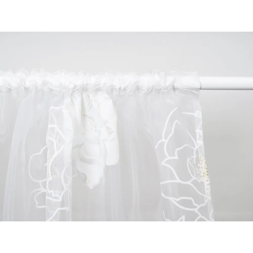 Фото 9 Тюль на шторной ленте Роза 3Д 300x270 см цвет белый Фото 9 Тюль на шторной ленте Роза 3Д 300x270 см цвет белый