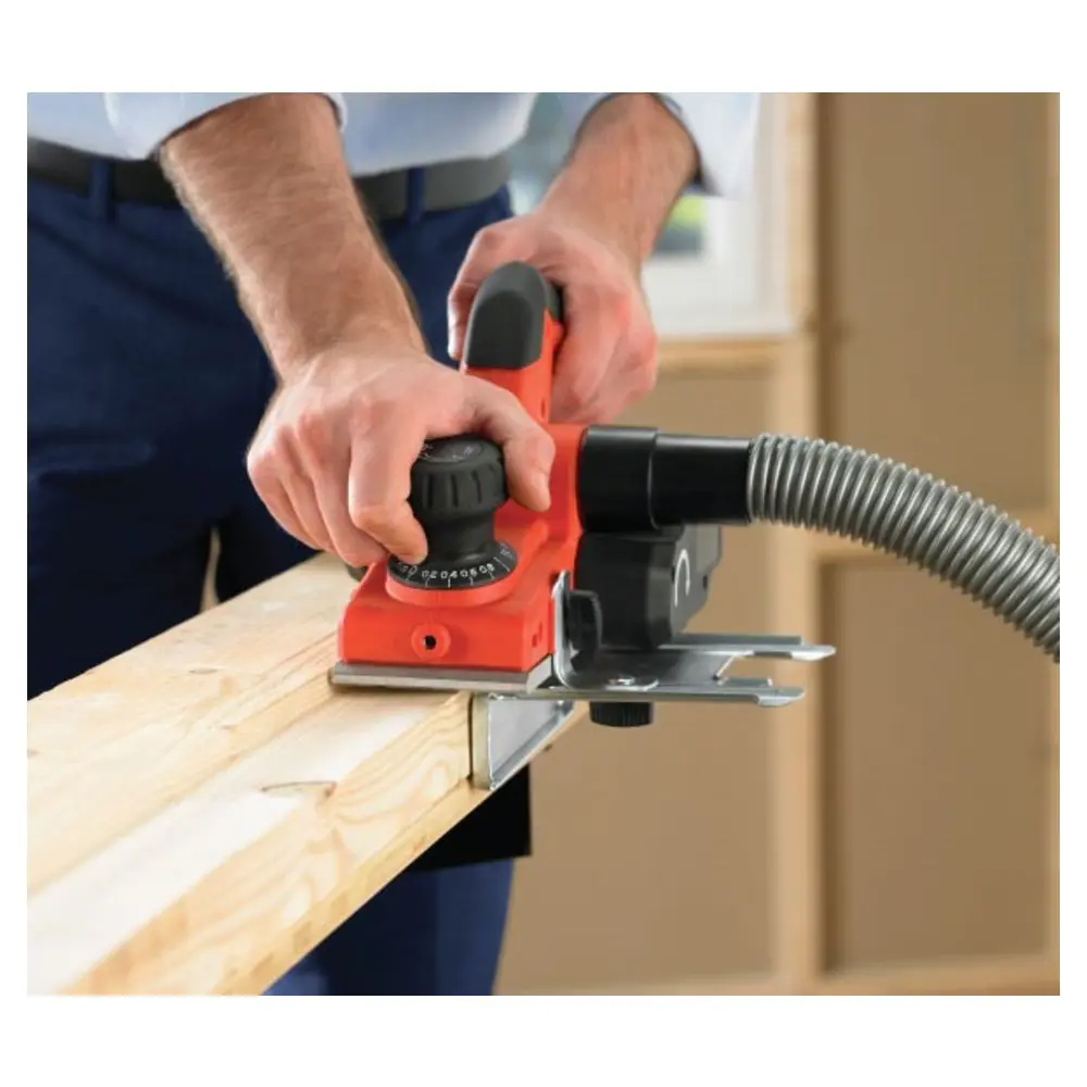 Фото 8 Рубанок сетевой Black&Decker KW750K-QS, 750 Вт, 82 мм Фото 8 Рубанок сетевой Black&Decker KW750K-QS, 750 Вт, 82 мм
