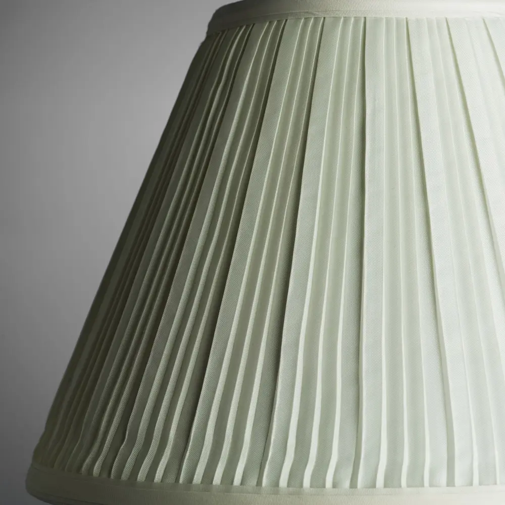 Фото 3 Настольная лампа ARTE LAMP A2872LT-1SS цвет хром Фото 3 Настольная лампа ARTE LAMP A2872LT-1SS цвет хром