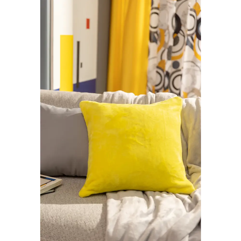 Фото 4 Подушка Inspire Flamingo Illuminat 45x45 см цвет желтый Фото 4 Подушка Inspire Flamingo Illuminat 45x45 см цвет желтый