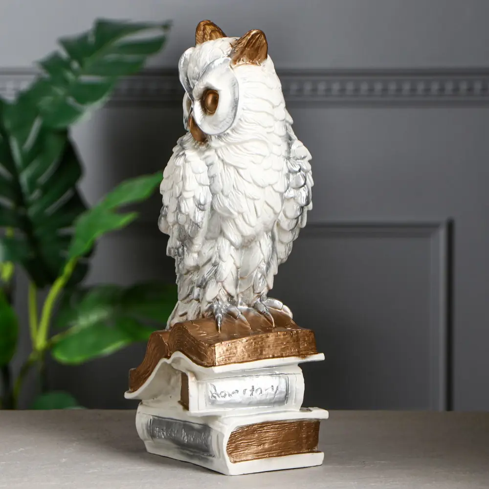 Фото 2 Копилка "Сова на книгах" белая 38 см
