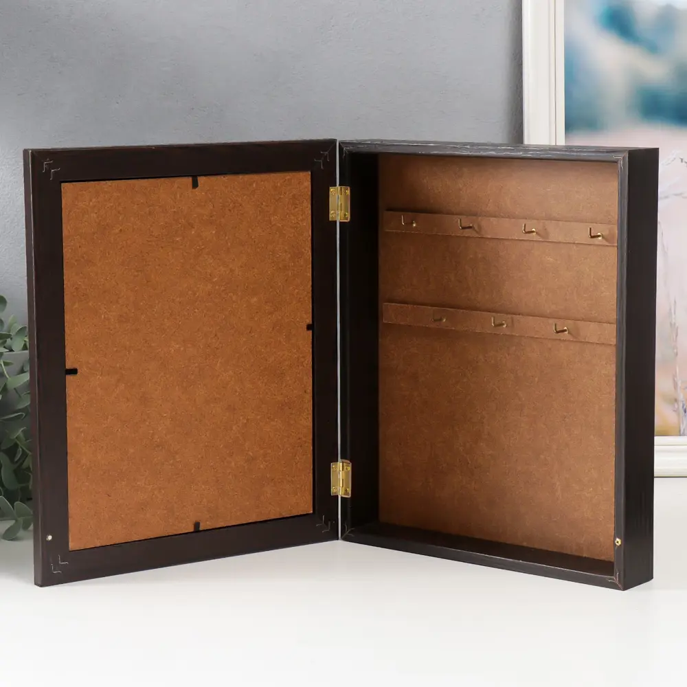 Фото 3 Ключница Simaland "Листок" венге 24x29 см Фото 3 Ключница Simaland "Листок" венге 24x29 см