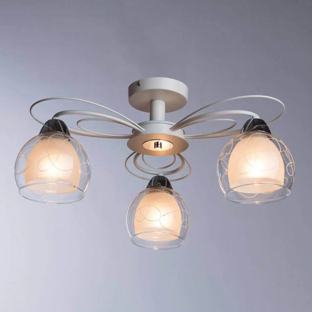 Фото 5 Светильник настенно-потолочный ARTE LAMP A7585PL-3WH 3 лампы 9 м² цвет белый Фото 5 Светильник настенно-потолочный ARTE LAMP A7585PL-3WH 3 лампы 9 м² цвет белый