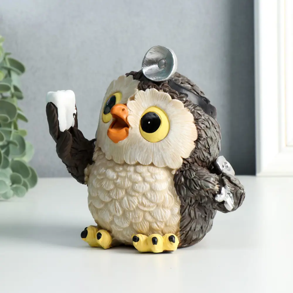 Фото 4 Копилка "Совёнок - стоматолог" 13x9x13.5 см