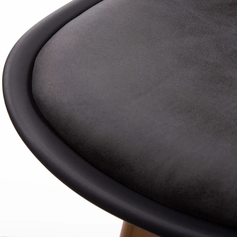 Фото 6 Стул Bradex Eames Bon 47x84x49 см экокожа цвет черный FR 0024K Фото 6 Стул Bradex Eames Bon 47x84x49 см экокожа цвет черный FR 0024K