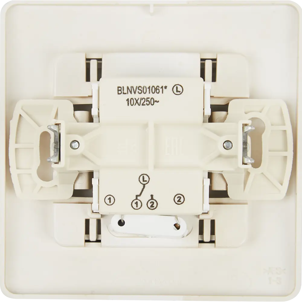 Фото 3 Переключатель встраиваемый Systeme Electric Blanca 1 клавиша с подсветкой цвет титановый Фото 3 Переключатель встраиваемый Systeme Electric Blanca 1 клавиша с подсветкой цвет титановый