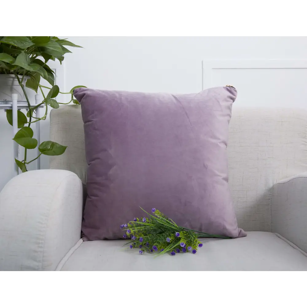 Фото Наволочка декоративная Sofi De MarkO Манон 45х45 розовый