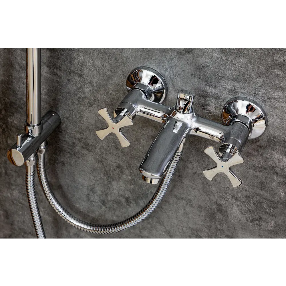 Фото 3 Смеситель для ванны Agger Love A1010000 Фото 3 Смеситель для ванны Agger Love A1010000