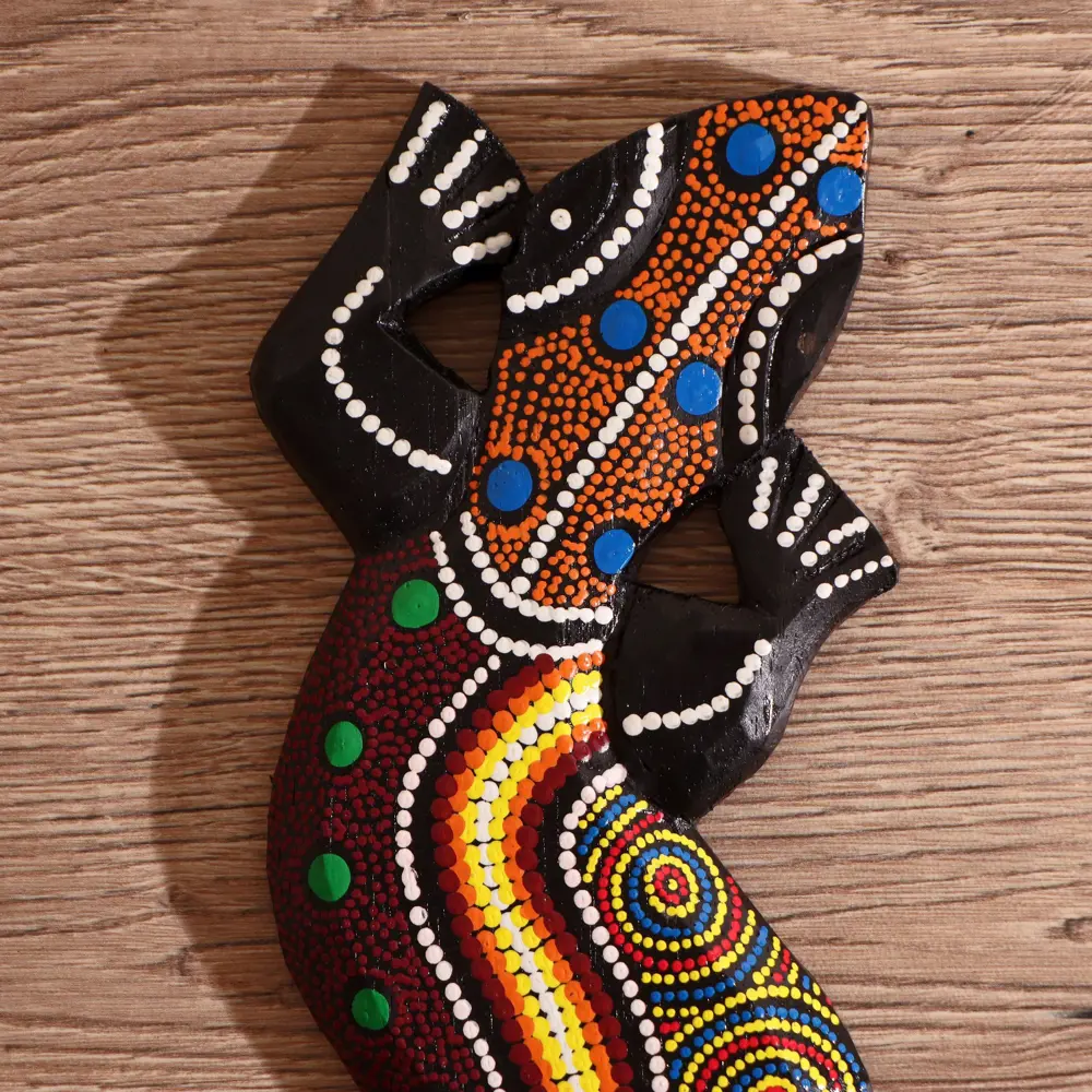 Фото 2 Панно настенное "Ящерица с цветной росписью на спинке" 30x10.5x1 см Фото 2 Панно настенное "Ящерица с цветной росписью на спинке" 30x10.5x1 см