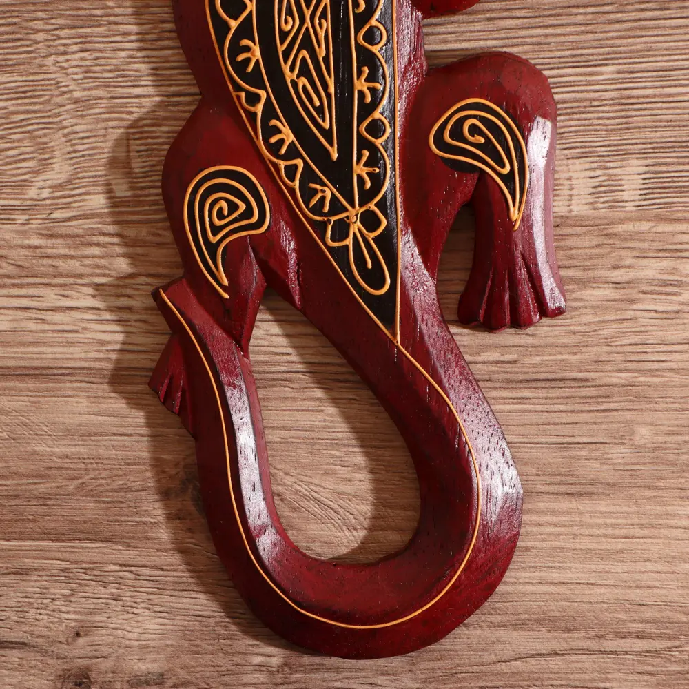 Фото 3 Панно настенное "Геккон бордовый с орнаментом" 1x11x30 см Фото 3 Панно настенное "Геккон бордовый с орнаментом" 1x11x30 см