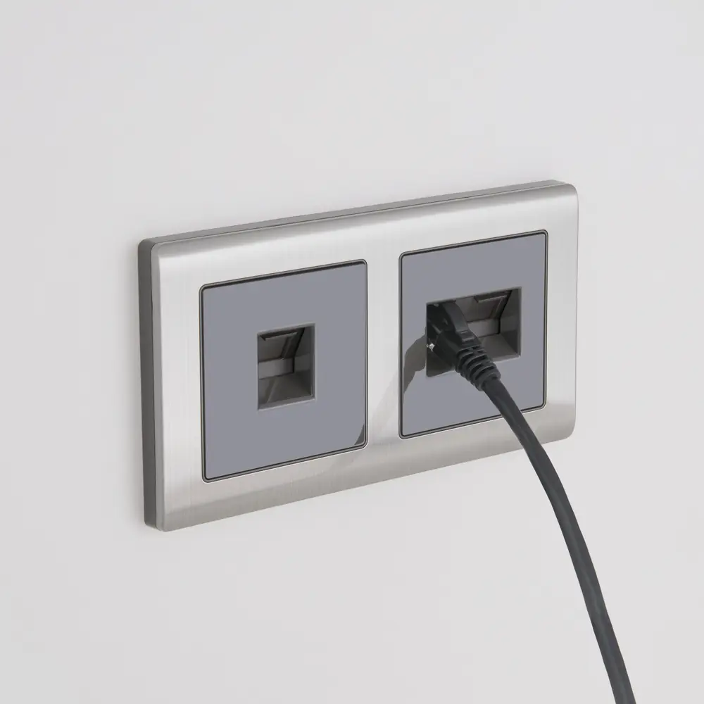 Фото 3 Розетка для телефона / компьютера встраиваемая Werkel WL07-RJ11+RJ45 цвет серо-коричневый Фото 3 Розетка для телефона / компьютера встраиваемая Werkel WL07-RJ11+RJ45 цвет серо-коричневый