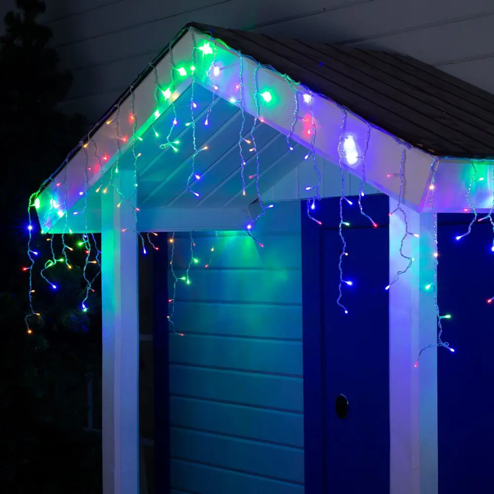 Фото Электрогирлянда универсальная Luazon lighting 671668 бахрома 4x4 м 180 ламп разноцветный 8 режимов работы Фото Электрогирлянда универсальная Luazon lighting 671668 бахрома 4x4 м 180 ламп разноцветный 8 режимов работы