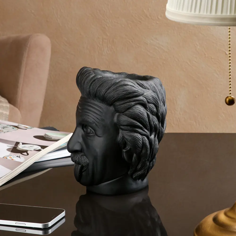Фото 3 Кашпо Головы известных людей Nana ceramics 17 см 21 см 5 л керамика черное Фото 3 Кашпо Головы известных людей Nana ceramics 17 см 21 см 5 л керамика черное